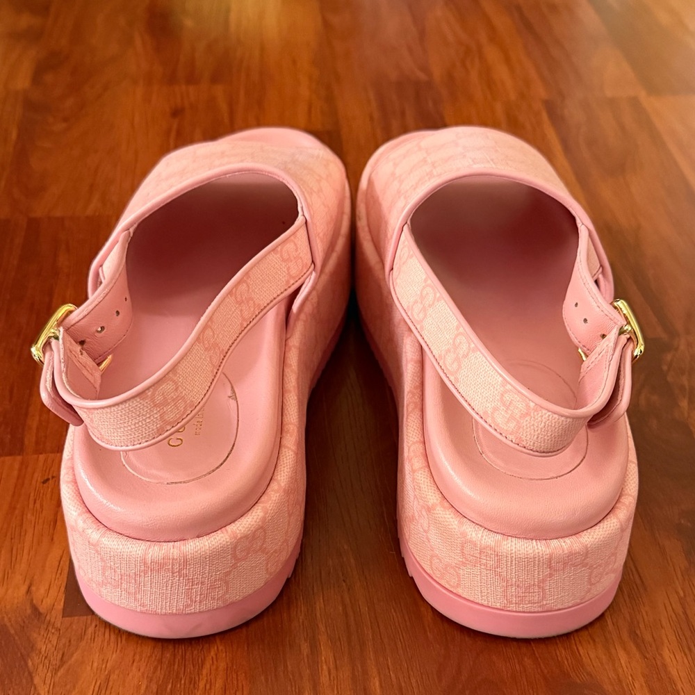 Gucci Pink Sandals - Picture 3 of 5